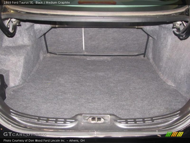 1999 Taurus SE Trunk