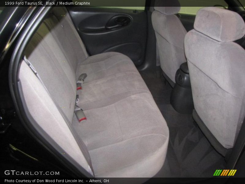Black / Medium Graphite 1999 Ford Taurus SE
