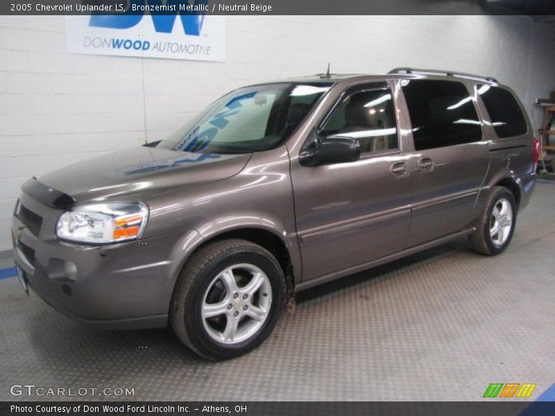 Bronzemist Metallic / Neutral Beige 2005 Chevrolet Uplander LS
