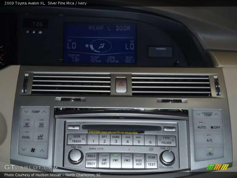 Silver Pine Mica / Ivory 2009 Toyota Avalon XL