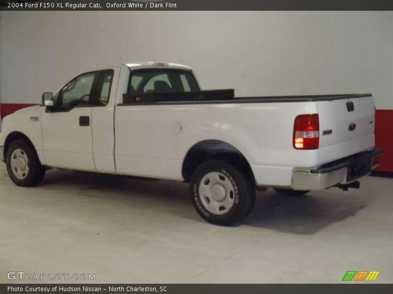Oxford White / Dark Flint 2004 Ford F150 XL Regular Cab
