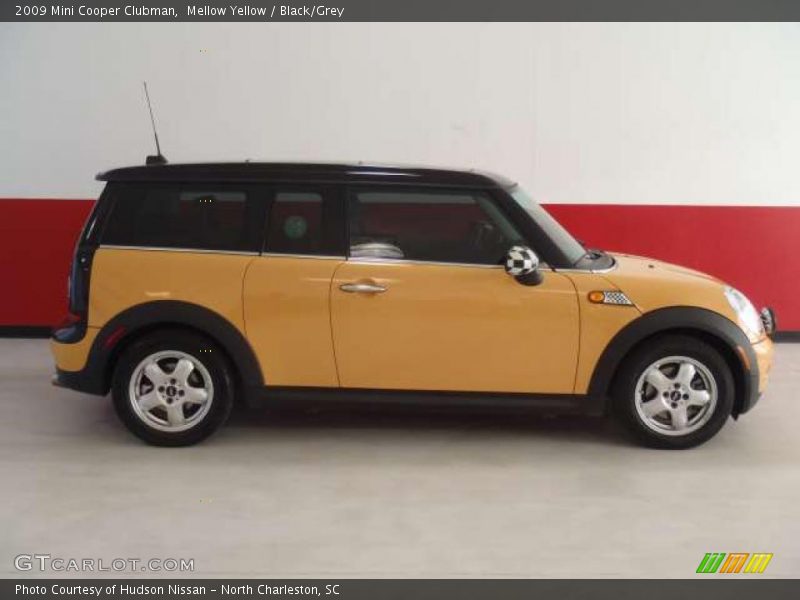 Mellow Yellow / Black/Grey 2009 Mini Cooper Clubman