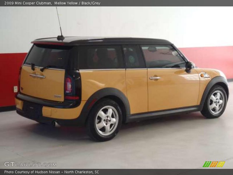 Mellow Yellow / Black/Grey 2009 Mini Cooper Clubman