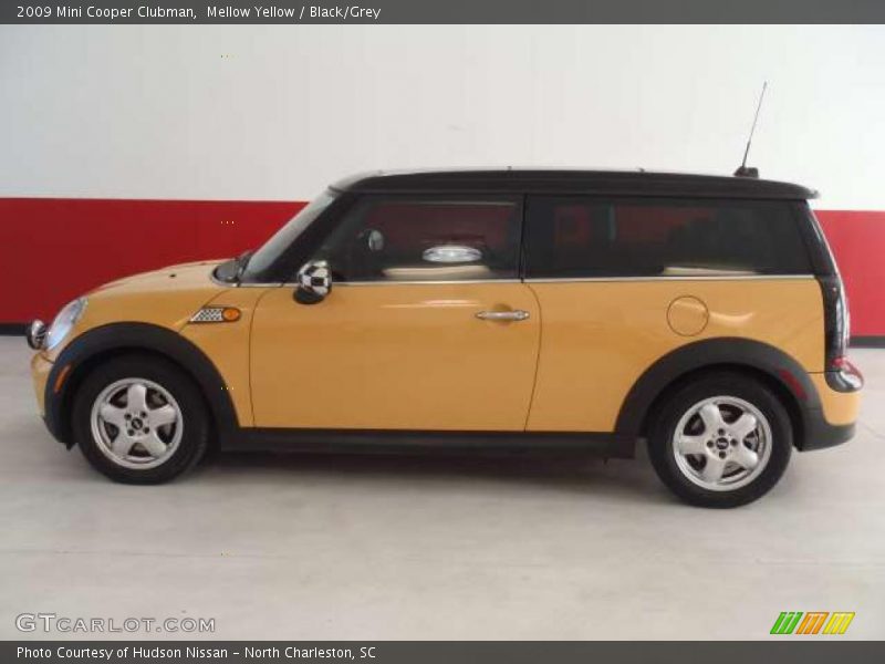 Mellow Yellow / Black/Grey 2009 Mini Cooper Clubman