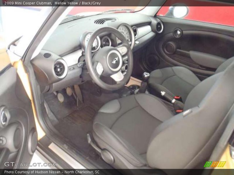 Mellow Yellow / Black/Grey 2009 Mini Cooper Clubman