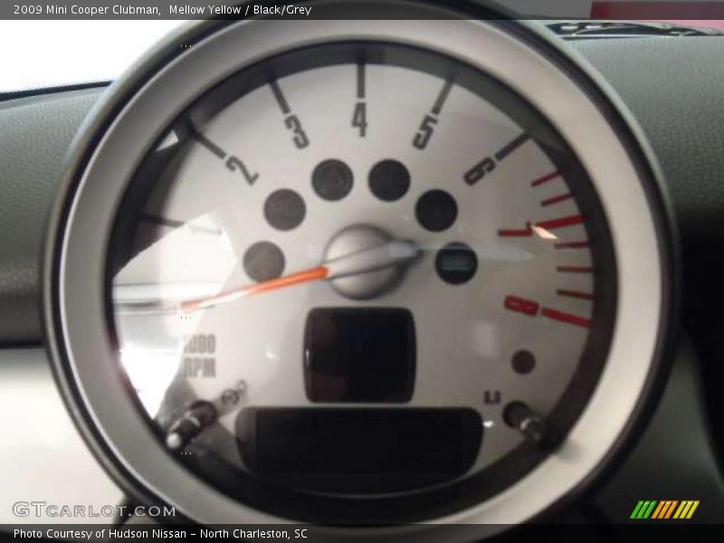 Mellow Yellow / Black/Grey 2009 Mini Cooper Clubman