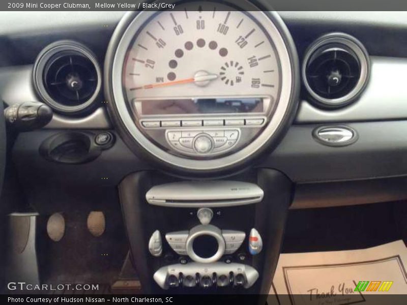 Mellow Yellow / Black/Grey 2009 Mini Cooper Clubman