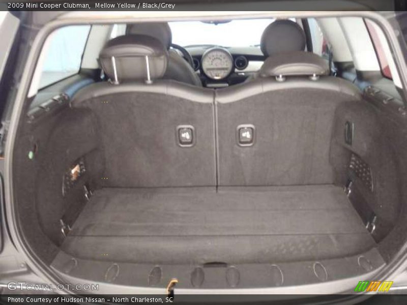 Mellow Yellow / Black/Grey 2009 Mini Cooper Clubman