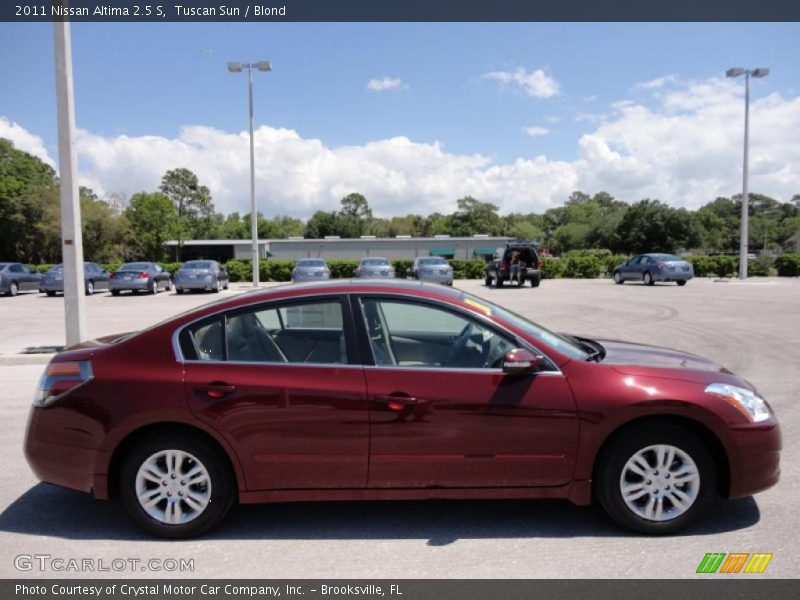 Tuscan Sun / Blond 2011 Nissan Altima 2.5 S
