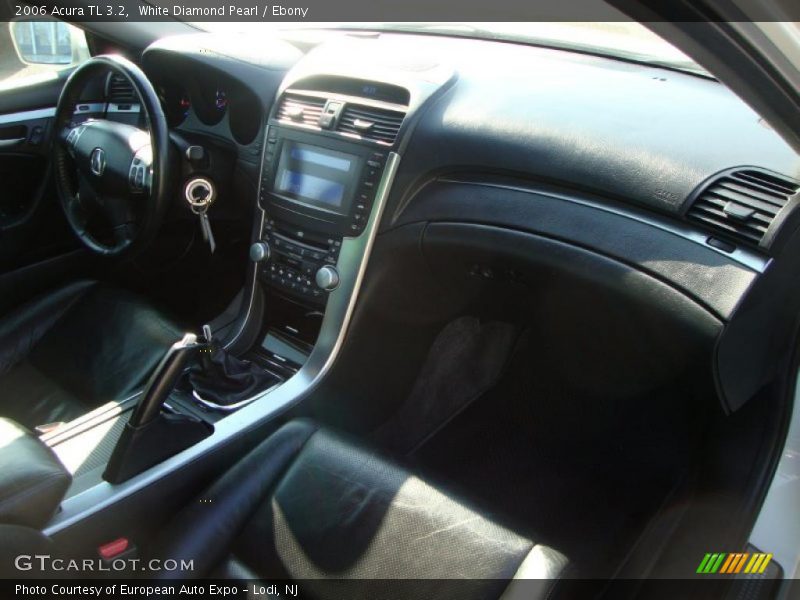 White Diamond Pearl / Ebony 2006 Acura TL 3.2