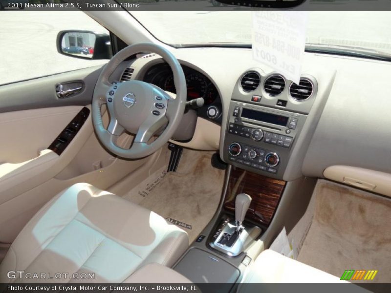 Tuscan Sun / Blond 2011 Nissan Altima 2.5 S