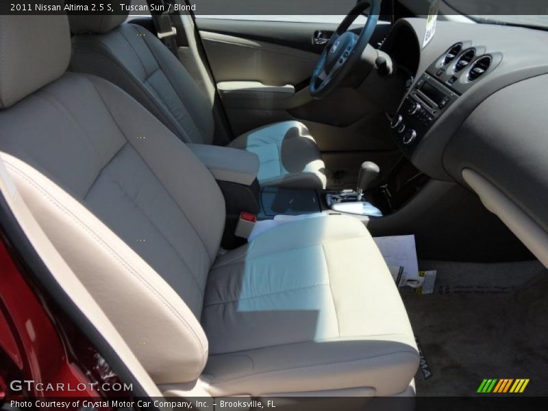 Tuscan Sun / Blond 2011 Nissan Altima 2.5 S