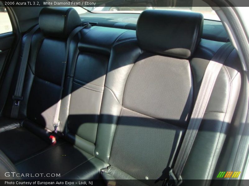 White Diamond Pearl / Ebony 2006 Acura TL 3.2
