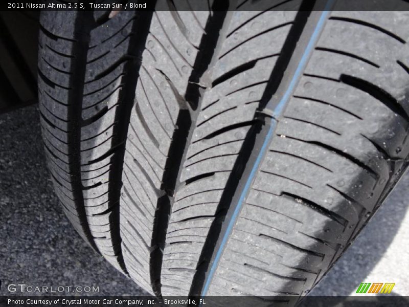 Tuscan Sun / Blond 2011 Nissan Altima 2.5 S