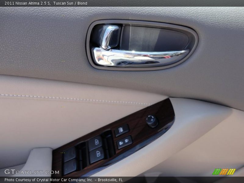 Tuscan Sun / Blond 2011 Nissan Altima 2.5 S