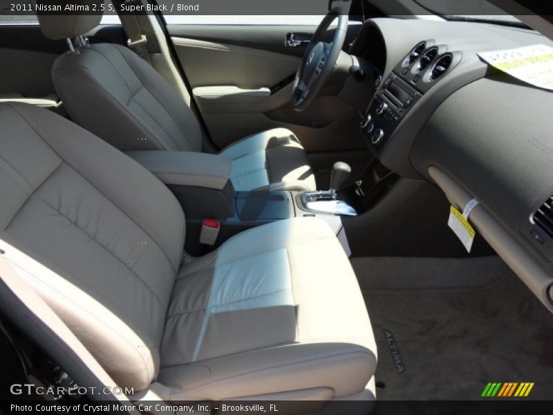 Super Black / Blond 2011 Nissan Altima 2.5 S