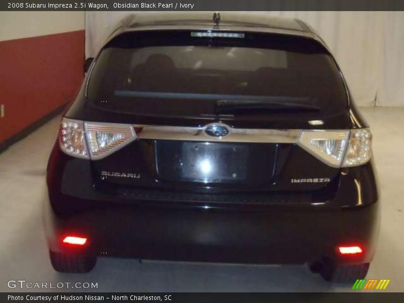 Obsidian Black Pearl / Ivory 2008 Subaru Impreza 2.5i Wagon