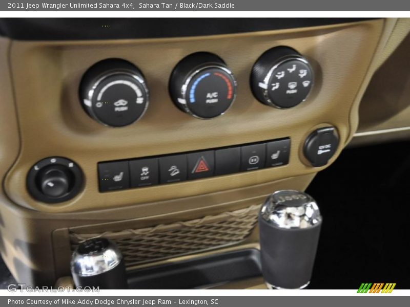 Sahara Tan / Black/Dark Saddle 2011 Jeep Wrangler Unlimited Sahara 4x4