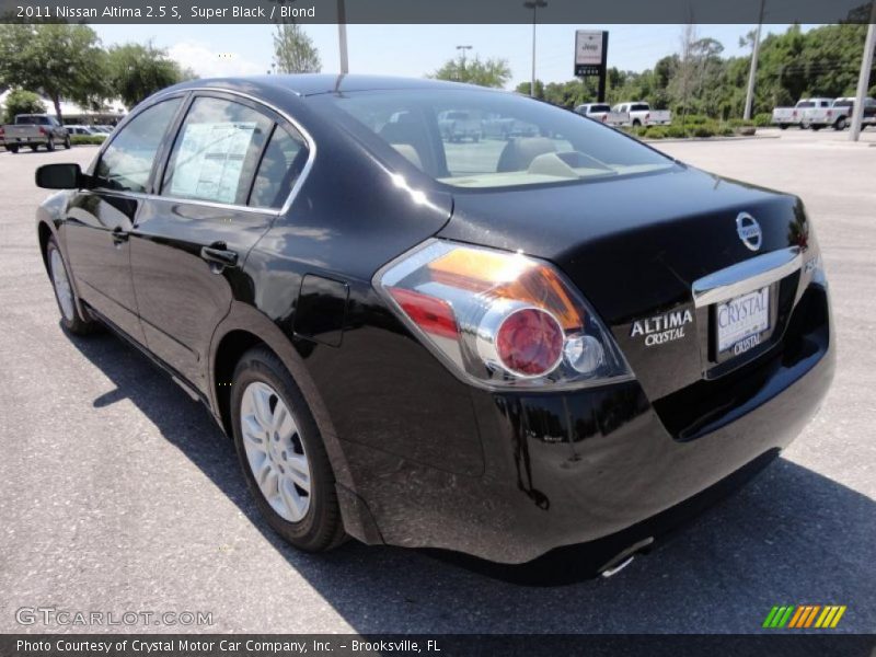 Super Black / Blond 2011 Nissan Altima 2.5 S
