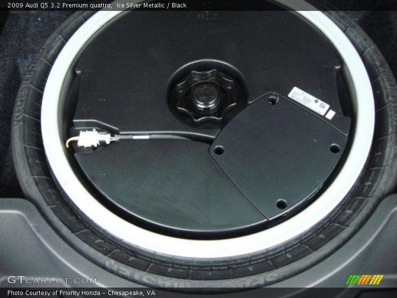 Ice Silver Metallic / Black 2009 Audi Q5 3.2 Premium quattro
