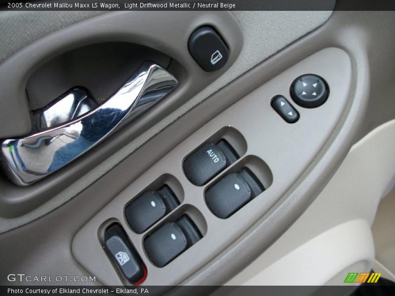 Controls of 2005 Malibu Maxx LS Wagon