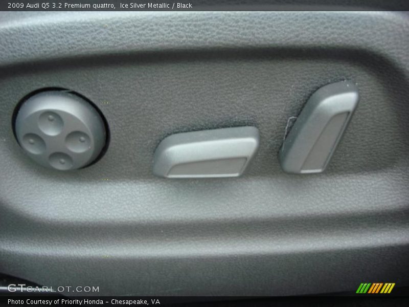 Ice Silver Metallic / Black 2009 Audi Q5 3.2 Premium quattro