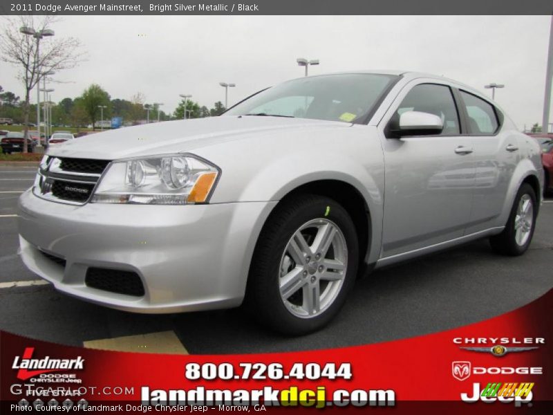 Bright Silver Metallic / Black 2011 Dodge Avenger Mainstreet