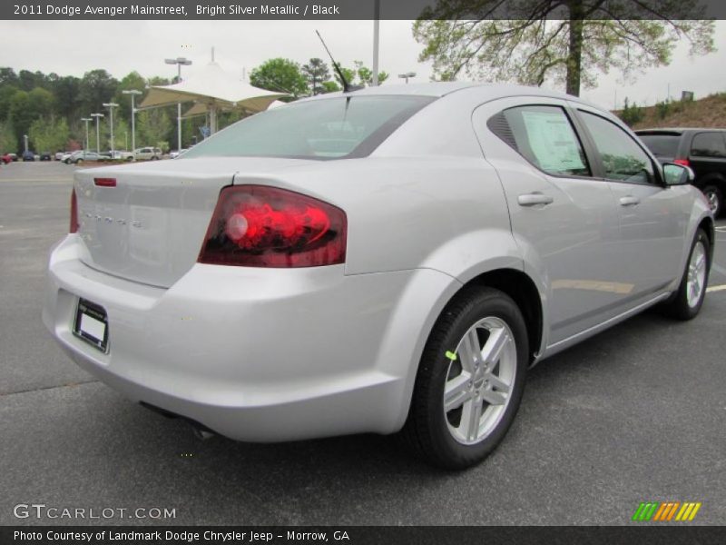 Bright Silver Metallic / Black 2011 Dodge Avenger Mainstreet