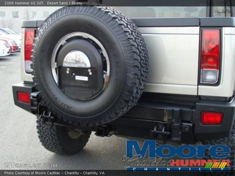 Desert Sand / Ebony 2006 Hummer H2 SUT