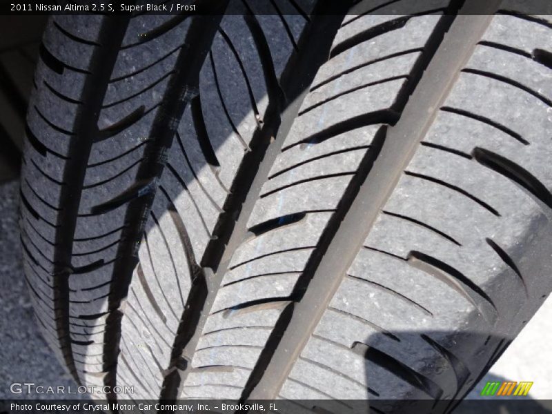 Super Black / Frost 2011 Nissan Altima 2.5 S
