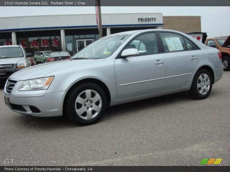 Radiant Silver / Gray 2010 Hyundai Sonata GLS