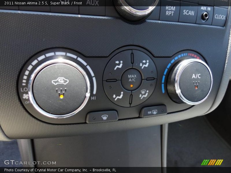 Super Black / Frost 2011 Nissan Altima 2.5 S