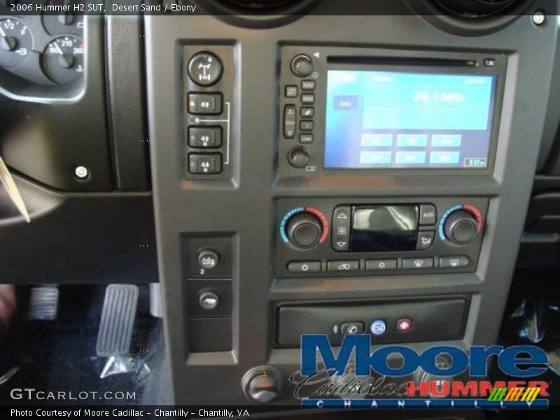 Desert Sand / Ebony 2006 Hummer H2 SUT