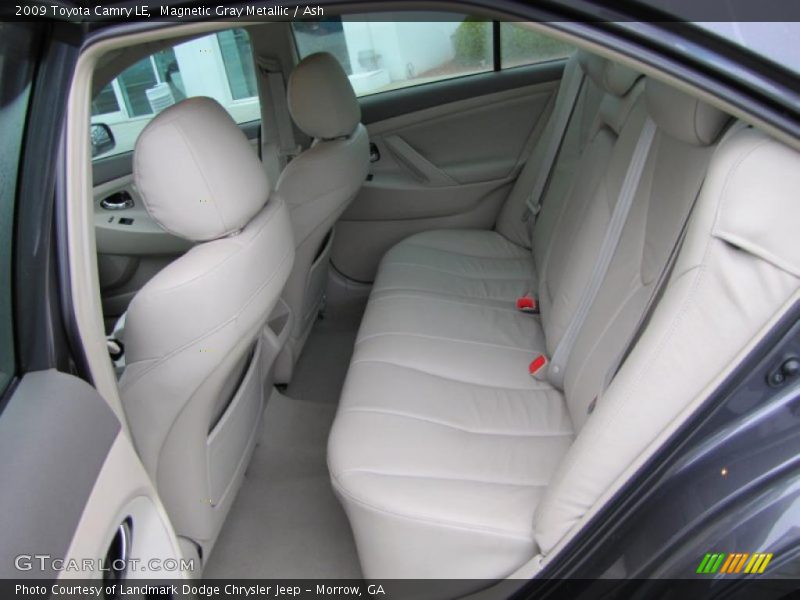 Magnetic Gray Metallic / Ash 2009 Toyota Camry LE
