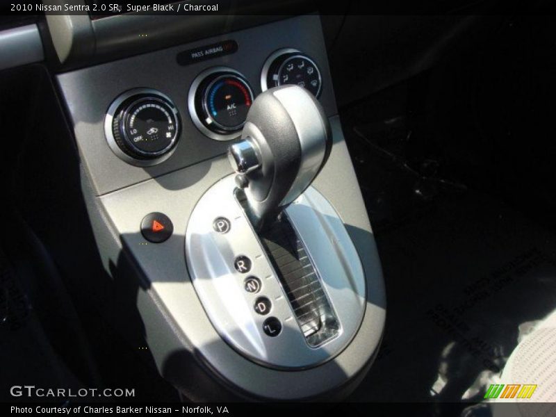 Super Black / Charcoal 2010 Nissan Sentra 2.0 SR