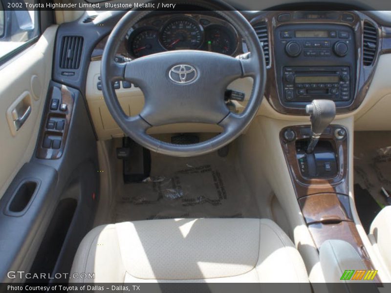 Bluestone Metallic / Ivory 2002 Toyota Highlander Limited