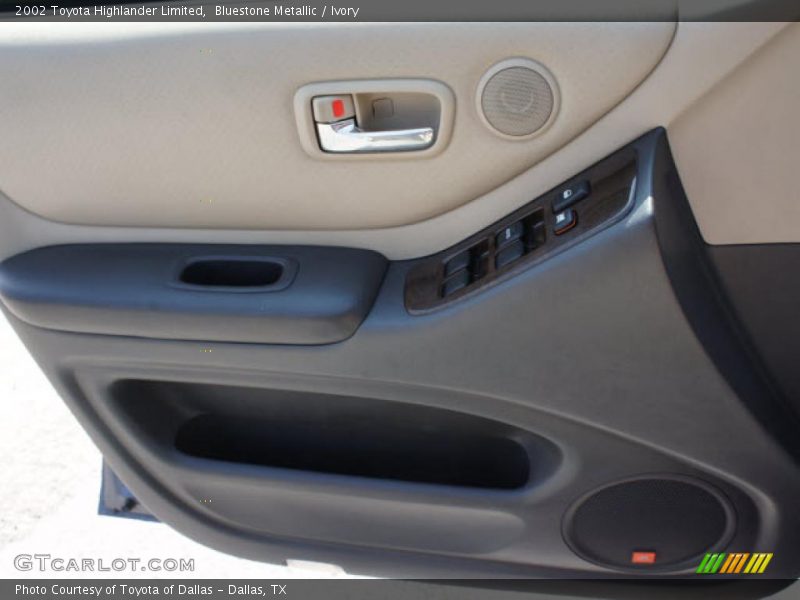 Bluestone Metallic / Ivory 2002 Toyota Highlander Limited