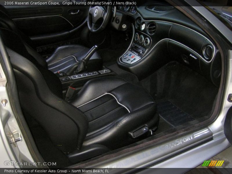  2006 GranSport Coupe Nero (Black) Interior