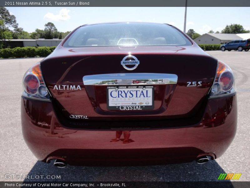 Tuscan Sun / Blond 2011 Nissan Altima 2.5 S