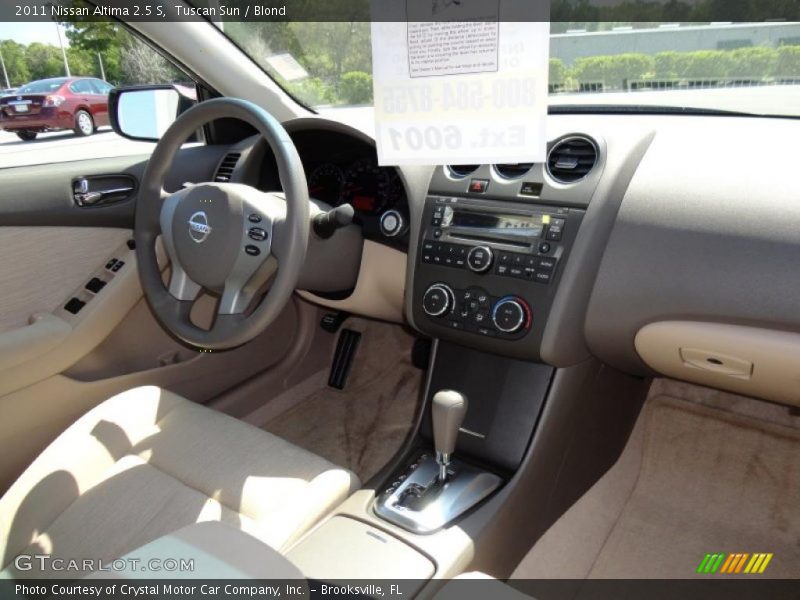 Tuscan Sun / Blond 2011 Nissan Altima 2.5 S