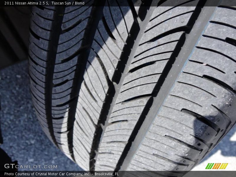 Tuscan Sun / Blond 2011 Nissan Altima 2.5 S