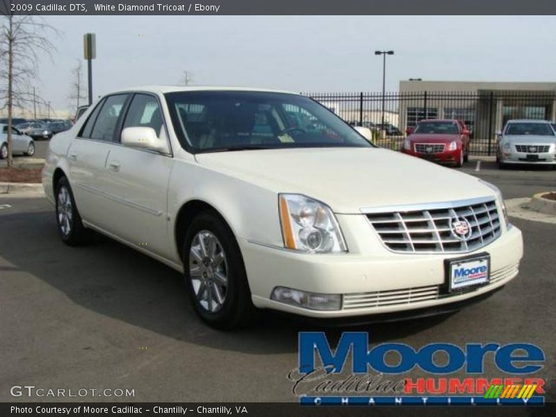 White Diamond Tricoat / Ebony 2009 Cadillac DTS