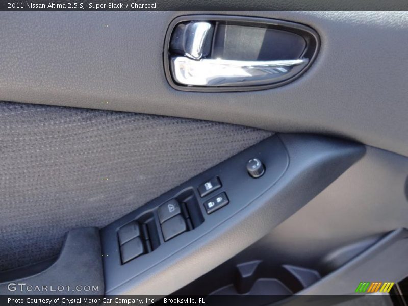 Super Black / Charcoal 2011 Nissan Altima 2.5 S