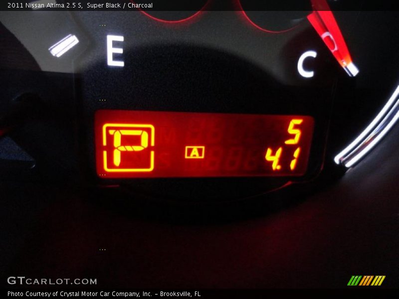 Super Black / Charcoal 2011 Nissan Altima 2.5 S