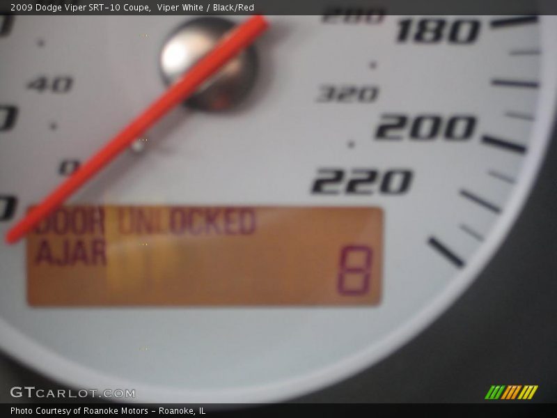 Viper White / Black/Red 2009 Dodge Viper SRT-10 Coupe