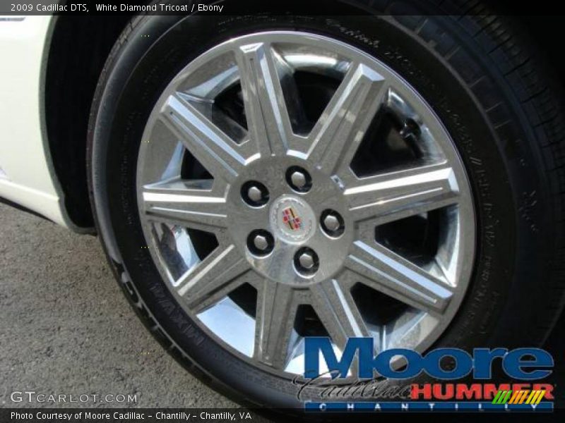 White Diamond Tricoat / Ebony 2009 Cadillac DTS