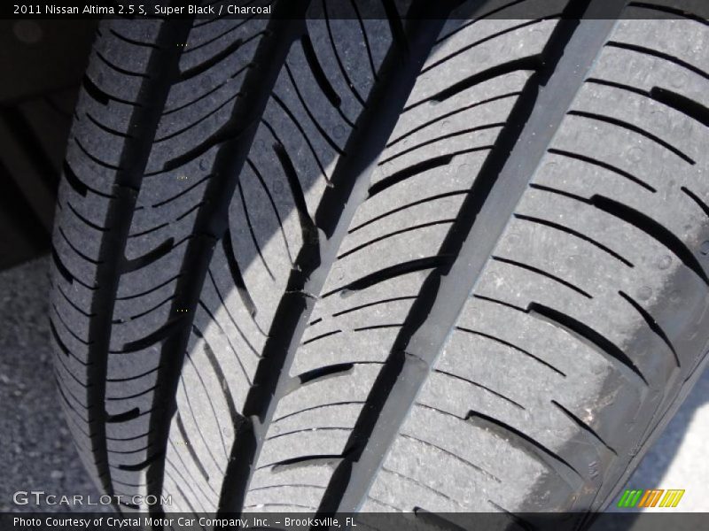 Super Black / Charcoal 2011 Nissan Altima 2.5 S
