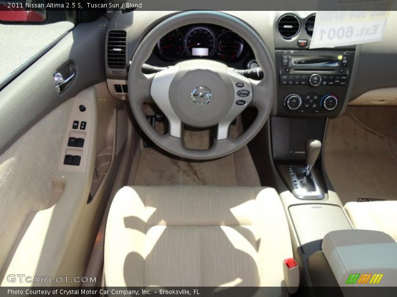 Tuscan Sun / Blond 2011 Nissan Altima 2.5 S