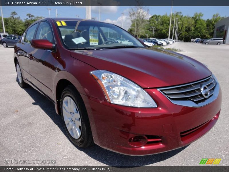 Tuscan Sun / Blond 2011 Nissan Altima 2.5 S