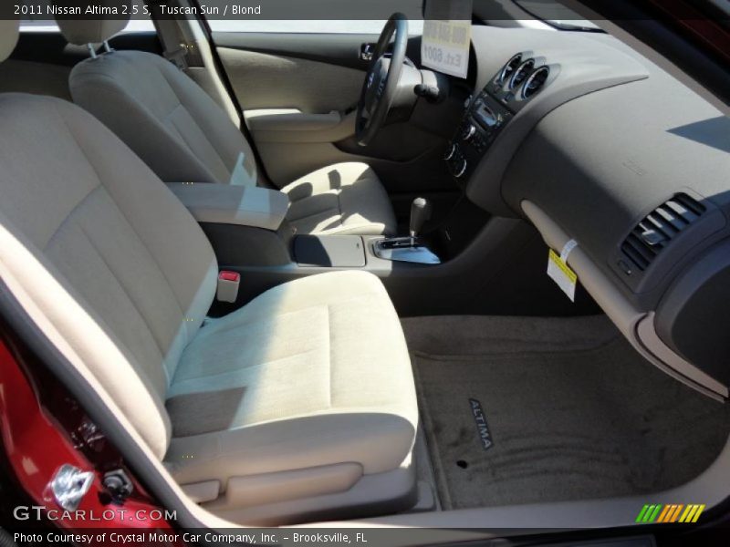 Tuscan Sun / Blond 2011 Nissan Altima 2.5 S